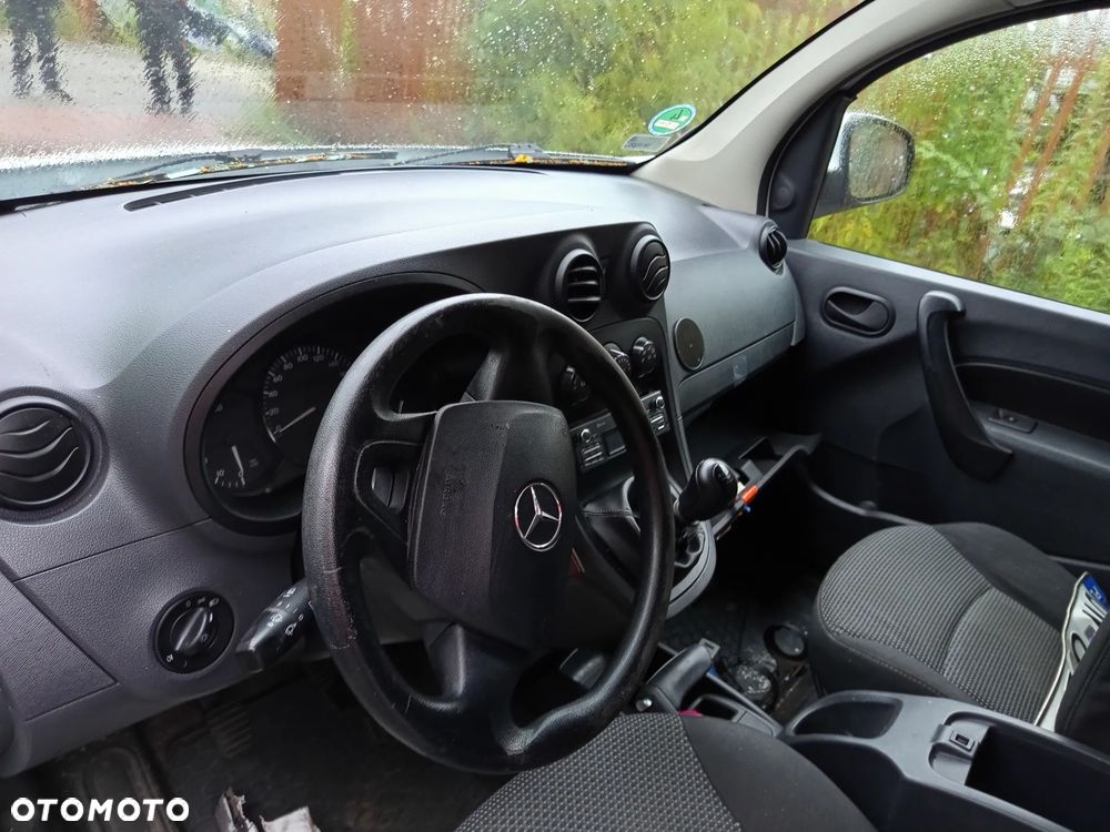 deska rozdzielcza konsola mercedes citan 12- - 2