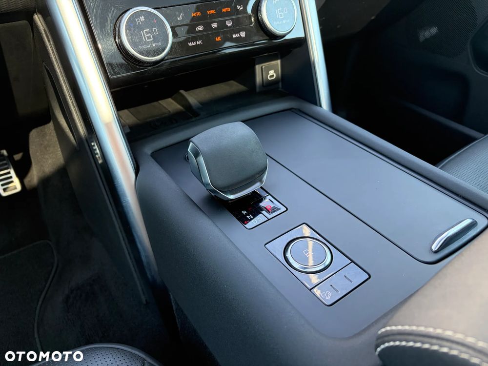 Land Rover Discovery 3.0 D250 mHEV R-Dynamic HSE - 39