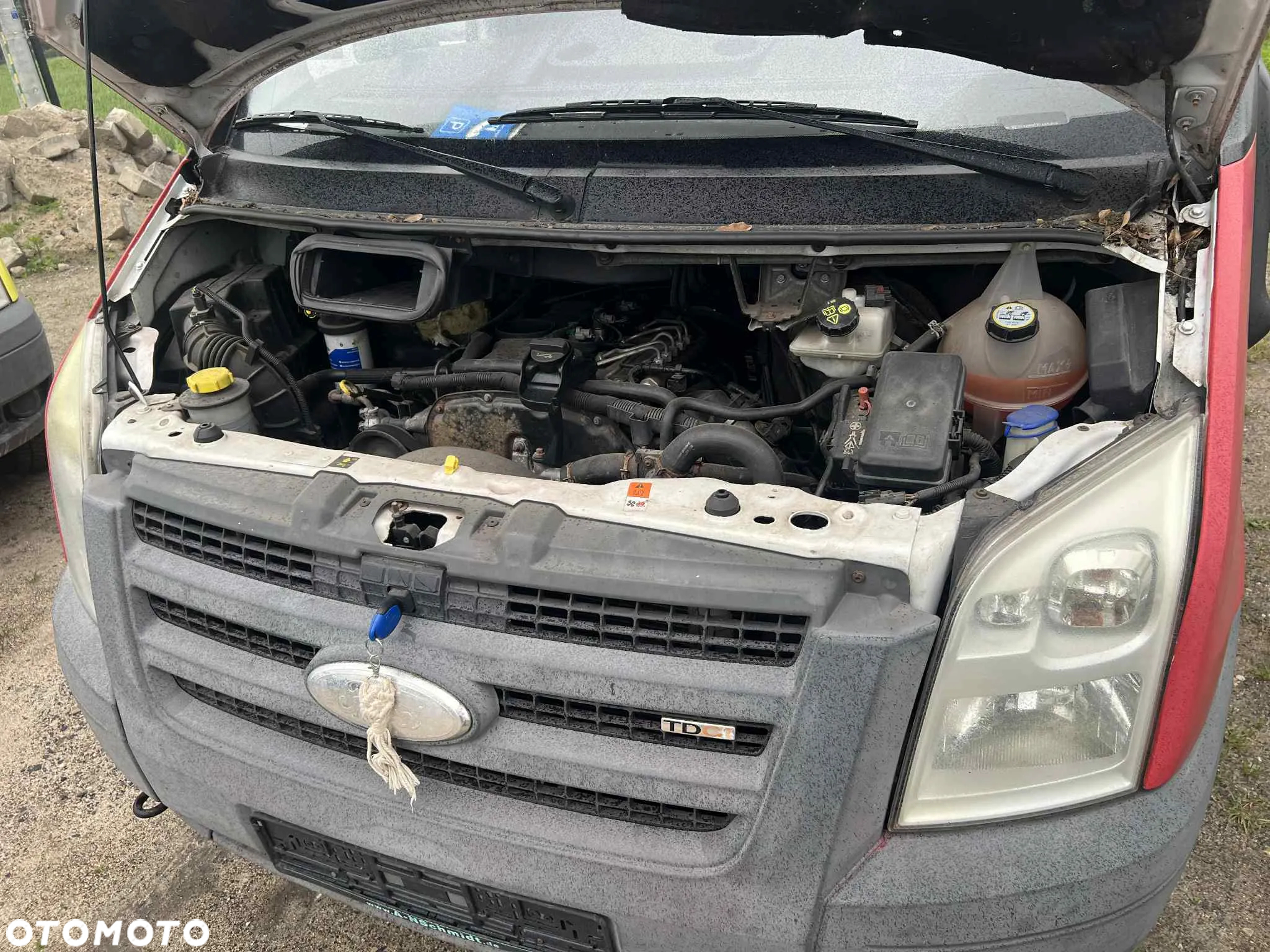 Ford Transit 2,4  tył napęd - 13