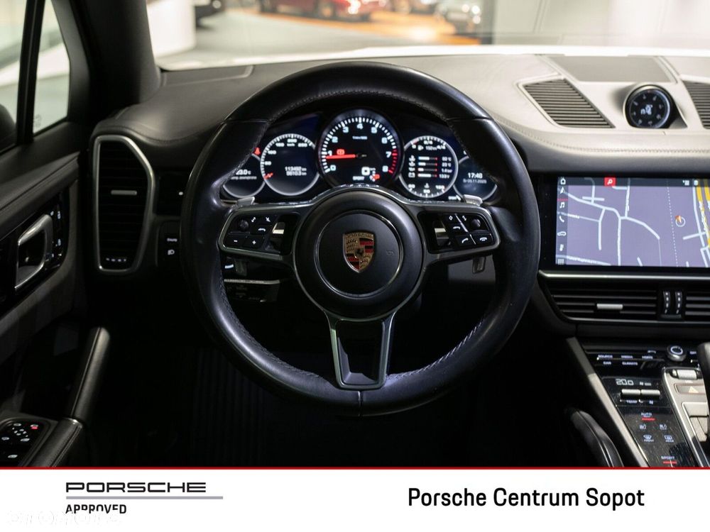 Porsche Cayenne Standard - 19