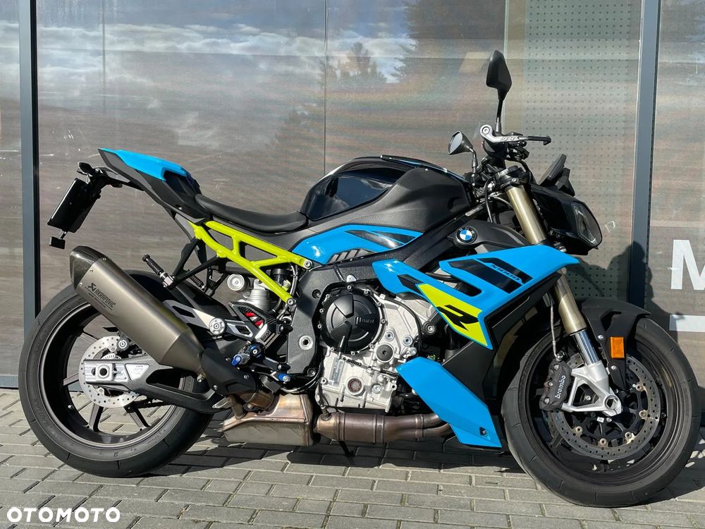 BMW S - 1