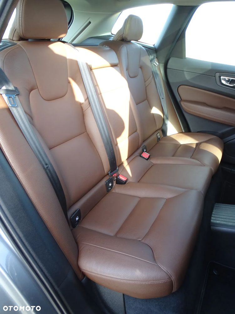 Volvo XC 60 T8 AWD Recharge Geartronic Inscription - 18