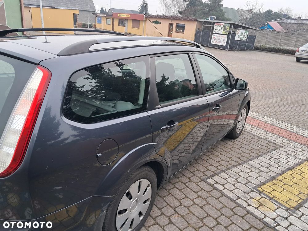 Ford Focus 1.6 TDCi Ghia - 5