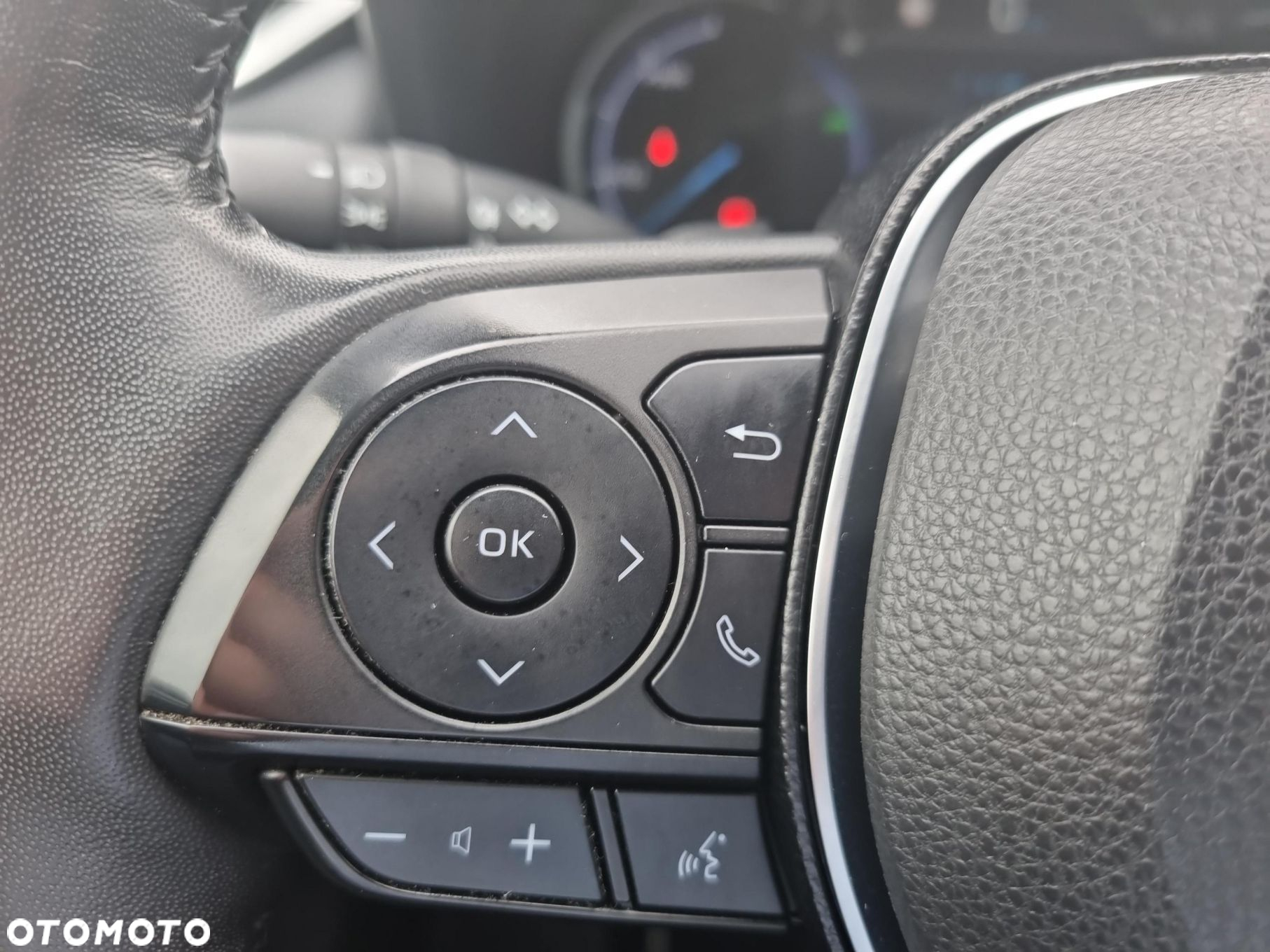 Toyota RAV4 2.5 Hybrid Executive 4x4 - 27