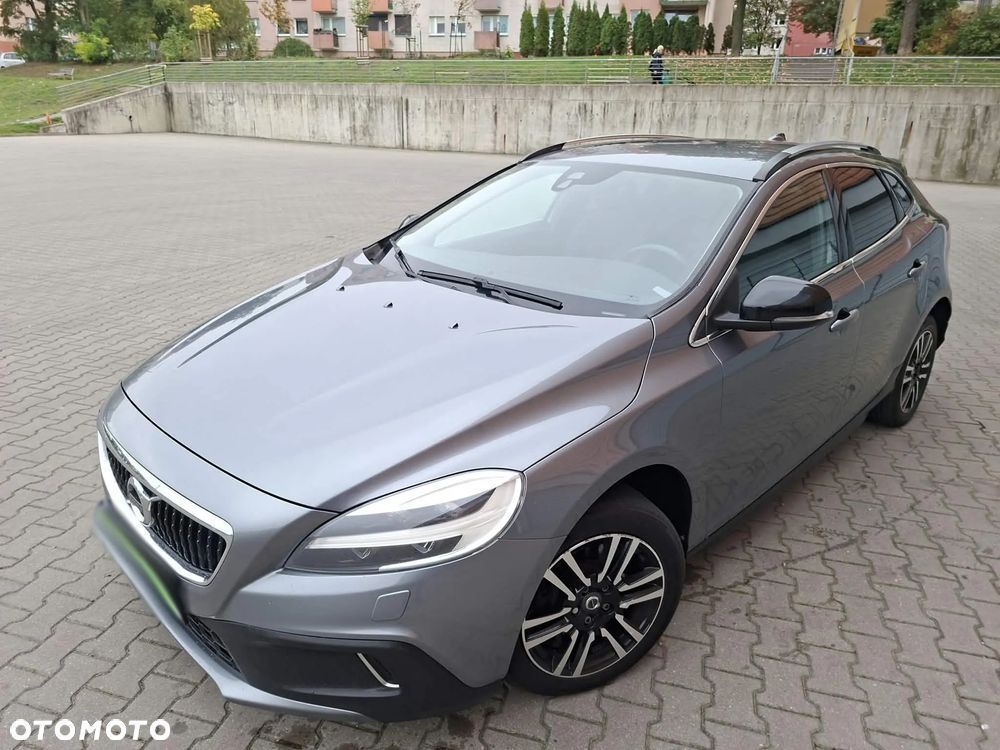 Volvo V40 Cross Country - 14