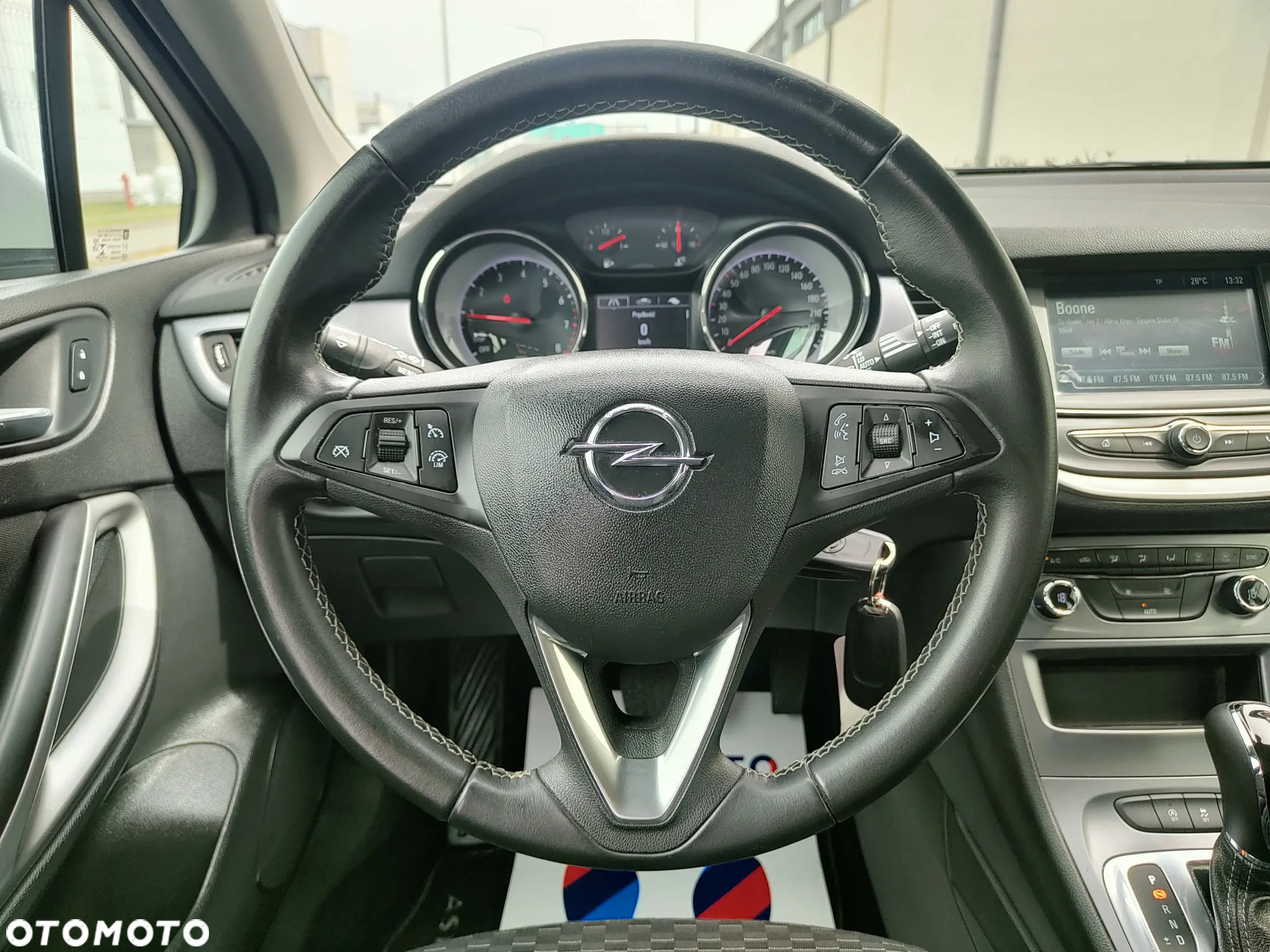 Opel Astra 1.4 Turbo Start/Stop Sports Tourer St Business Edition - 17