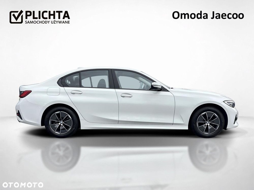 BMW Seria 3 318i - 7