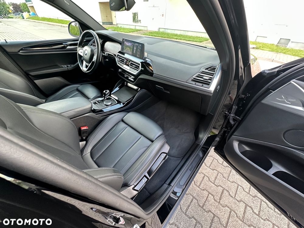 BMW X4 xDrive20d xLine - 25