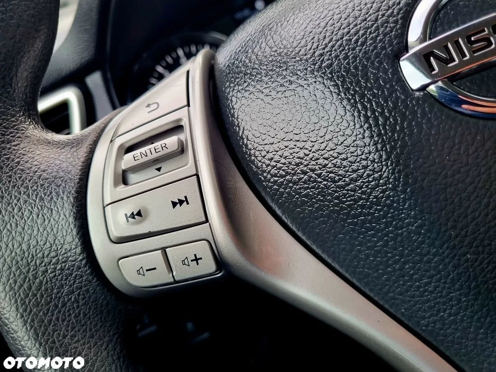 Nissan Qashqai 1.2 DIG-T Visia - 16