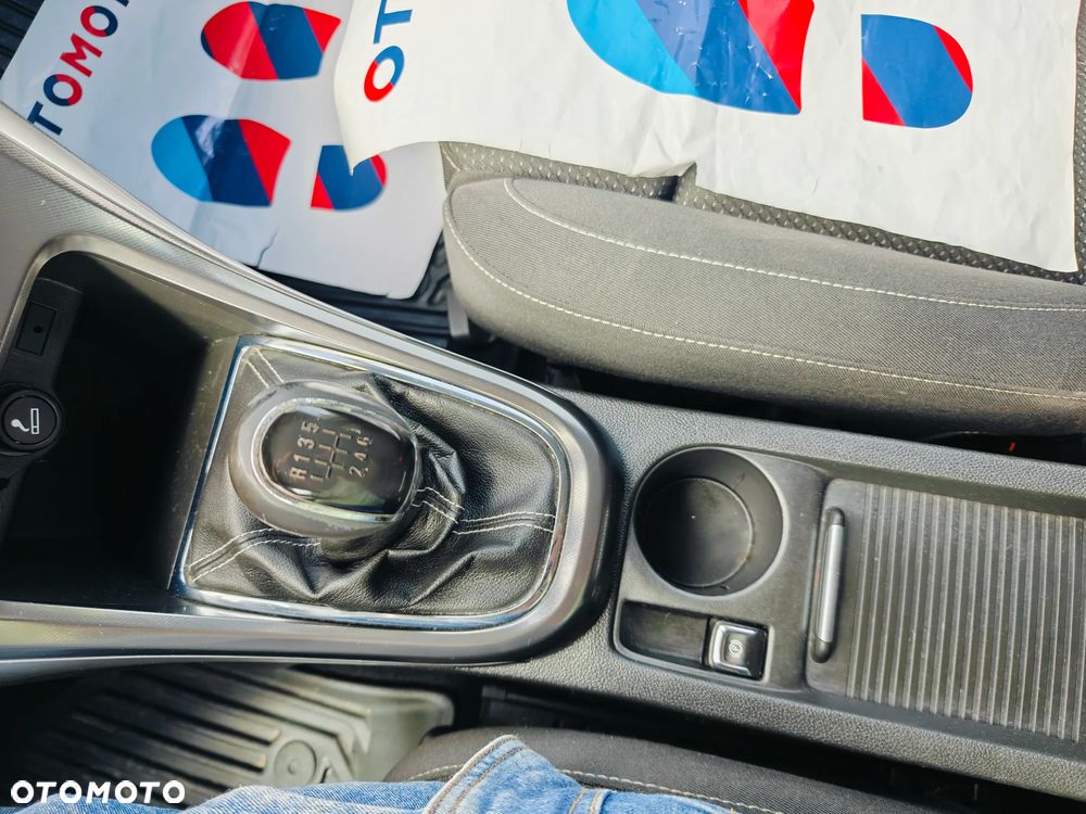 Opel Astra 2.0 CDTI DPF Cosmo - 23