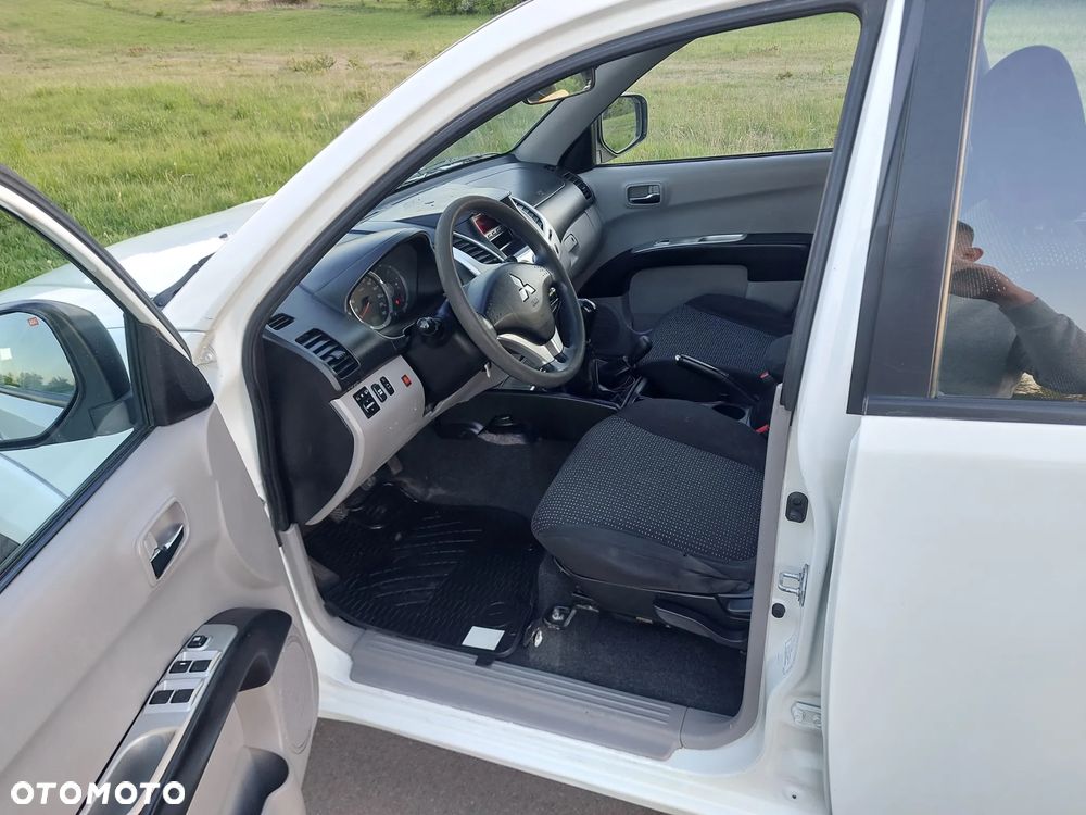 Mitsubishi L200 2.5 DID DC Invite AC - 12