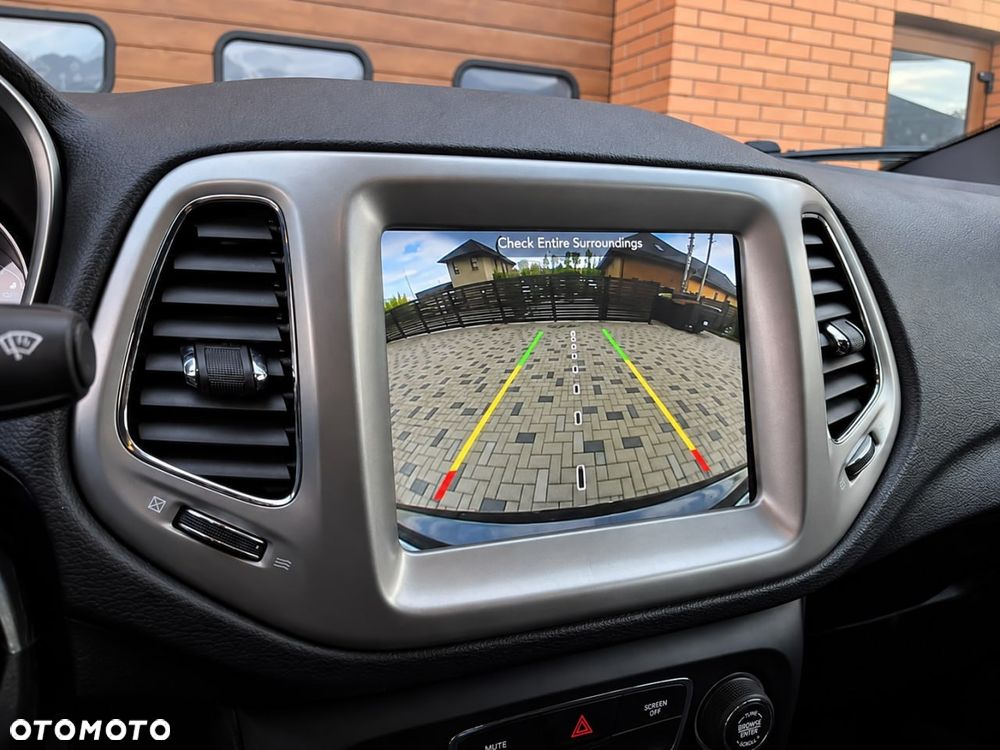Jeep Compass - 19