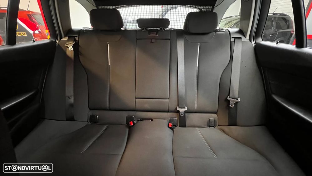 BMW 318 d Touring Auto Line Sport - 26