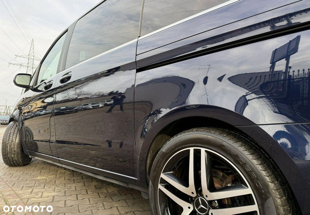 Mercedes-Benz Klasa V - 38