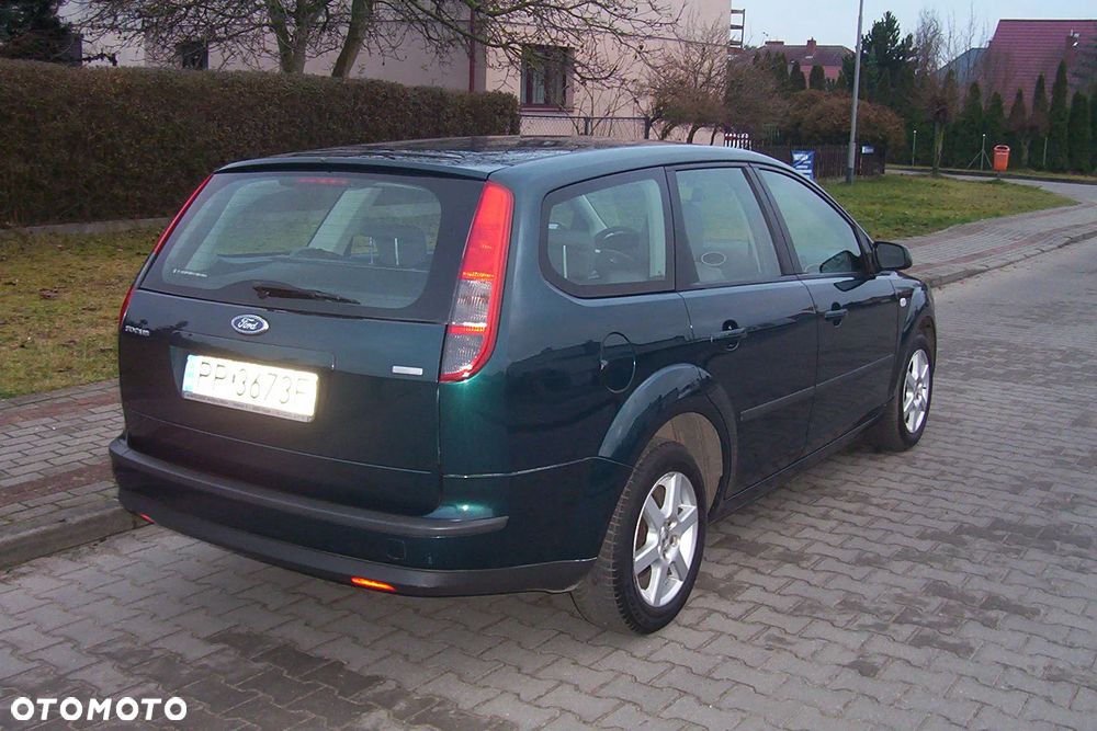 Ford Focus 1.6 TDCi DPF Ambiente - 5