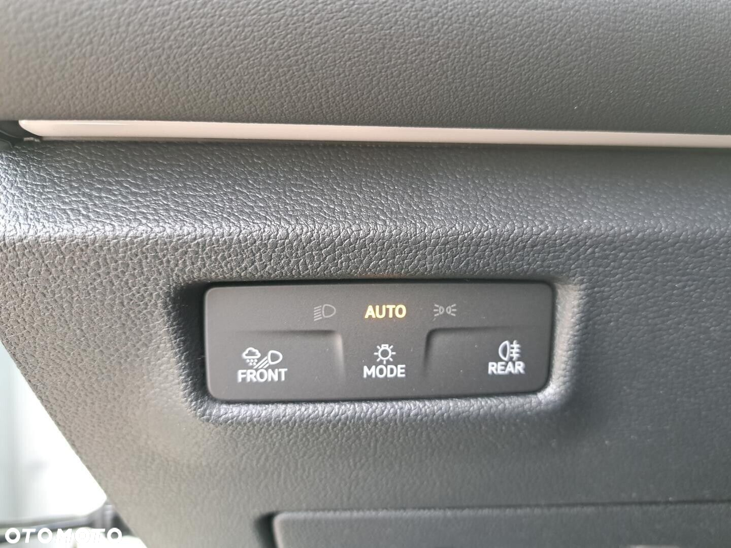 Volkswagen Tiguan - 27