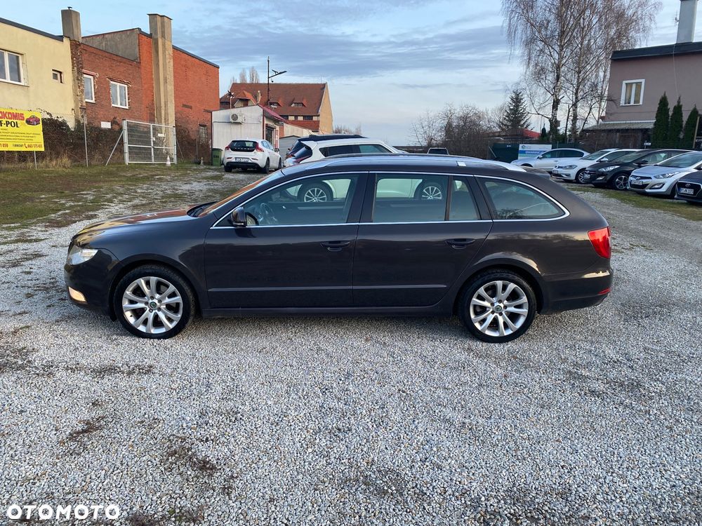 Skoda Superb 2.0 TDI Exclusive - 9