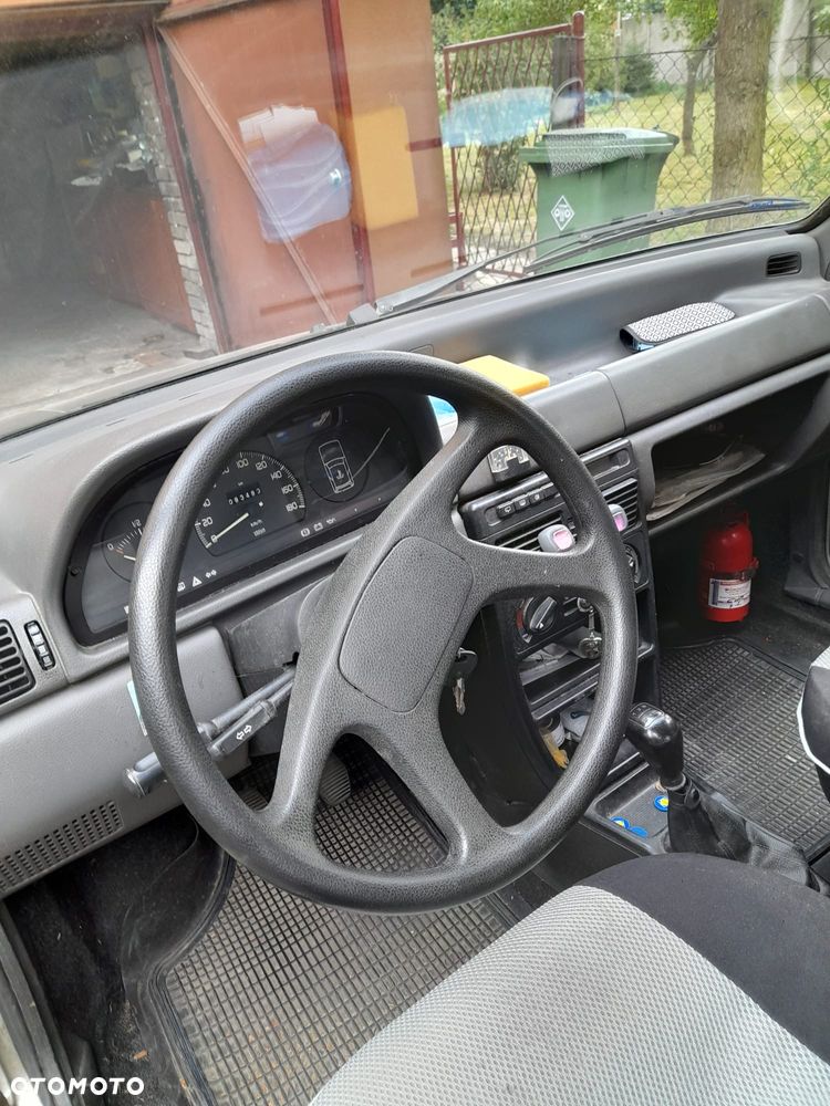 Fiat Uno 899 - 5