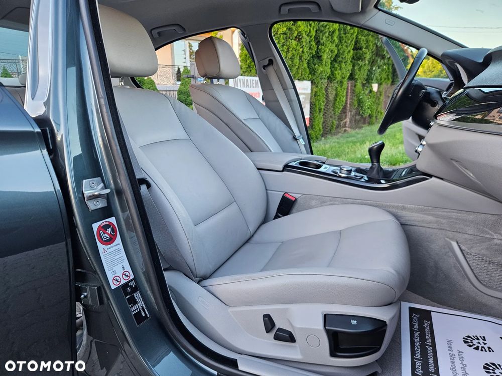BMW Seria 5 520d Special Edition - 28