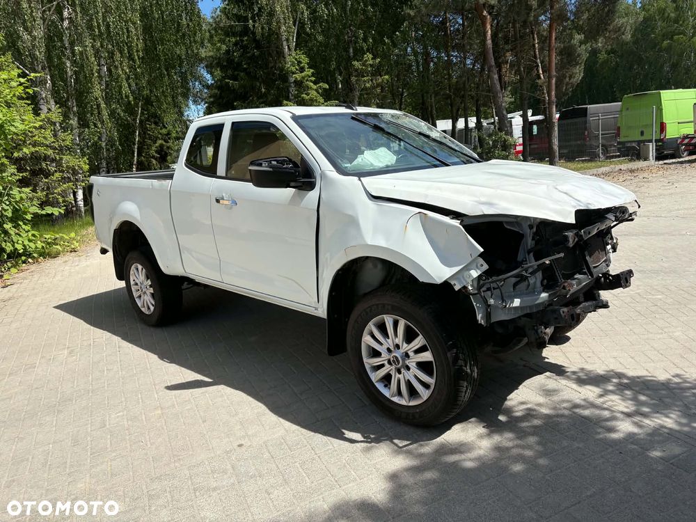 Isuzu D-MAX - 5