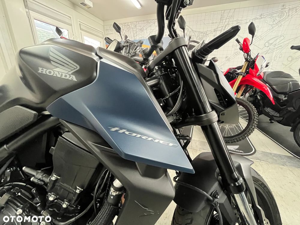 Honda CB - 2