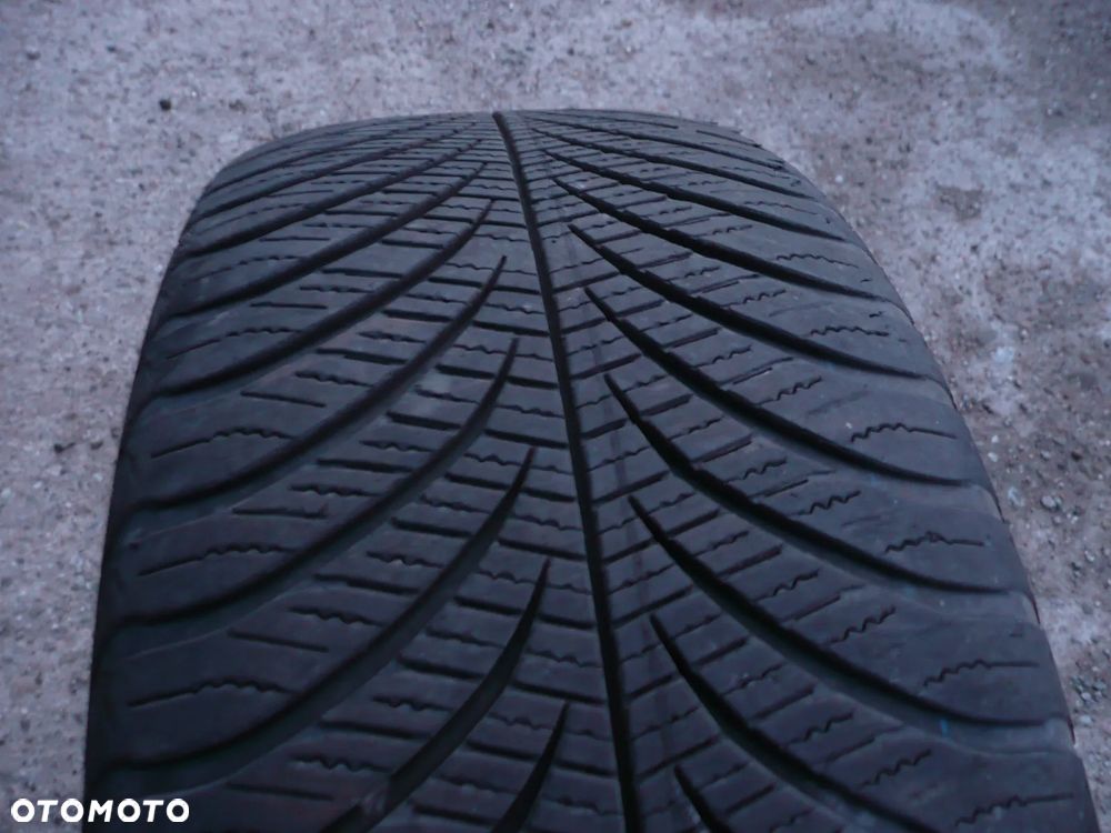 18” - GOOD YEAR - 235/50 r18 cali - CALOROCZNE ZIMOWE Opony Vector 4 Season - stan BDB - GWARANCJA ! + Możliwy MONTAŻ !!