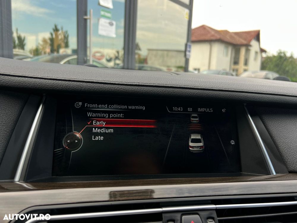 BMW Seria 7 740d xDrive - 34