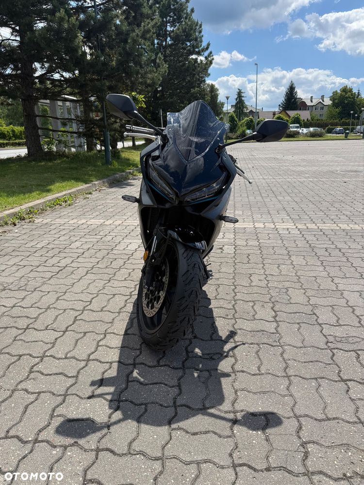 Honda CBR - 3