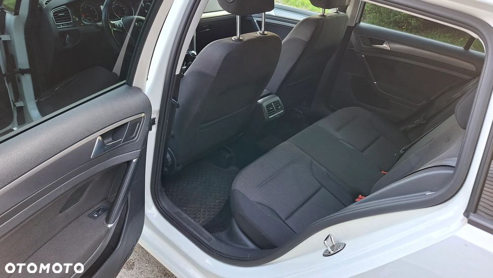 Volkswagen Golf 1.6 TDI BMT Comfortline - 9