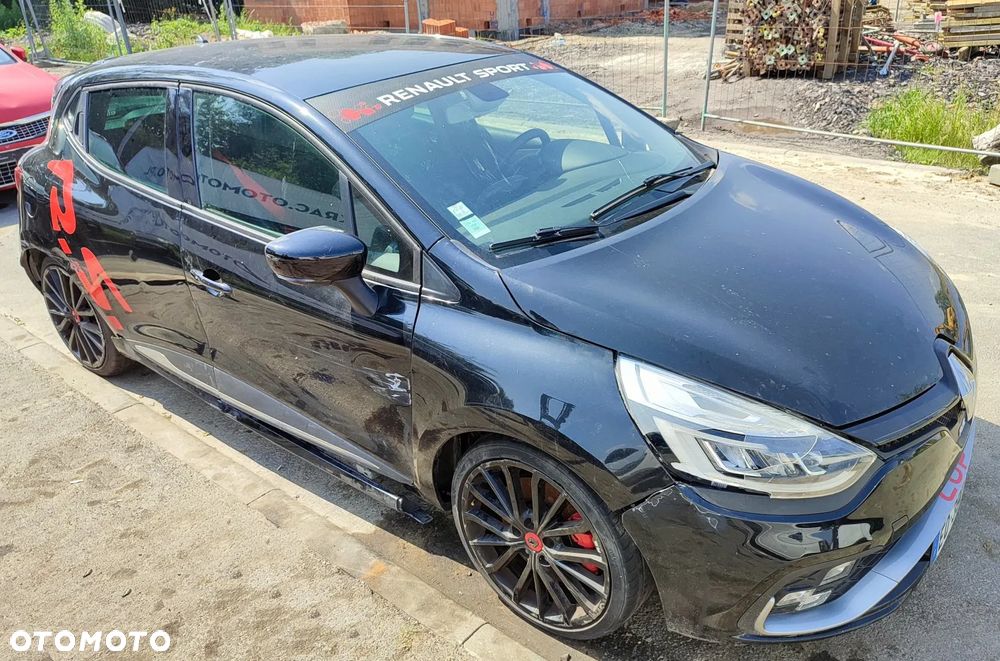 Renault Clio 1.6 R.S 200 EDC EU6 - 17