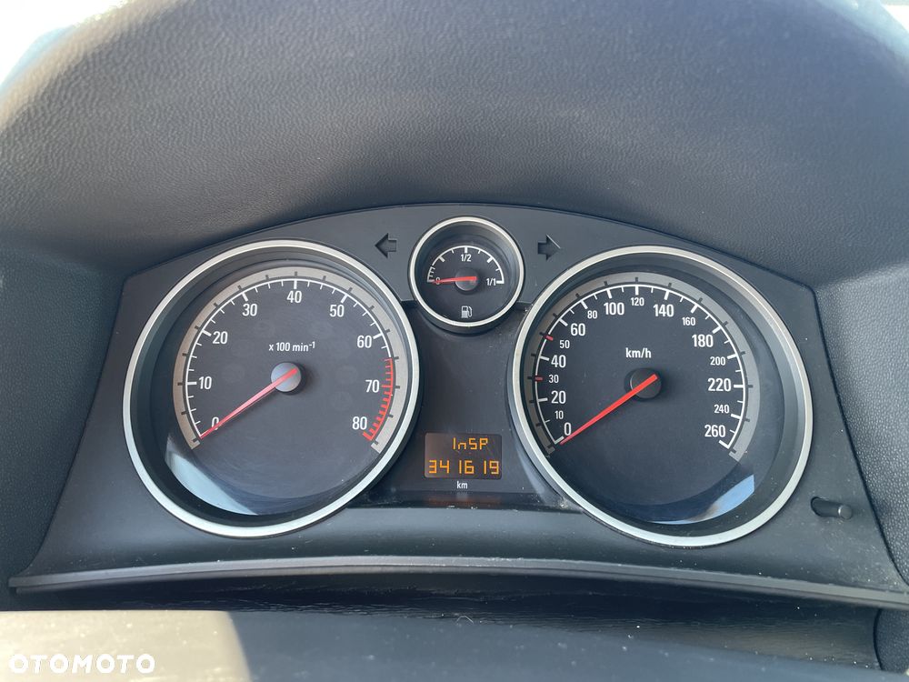 Opel Astra - 18