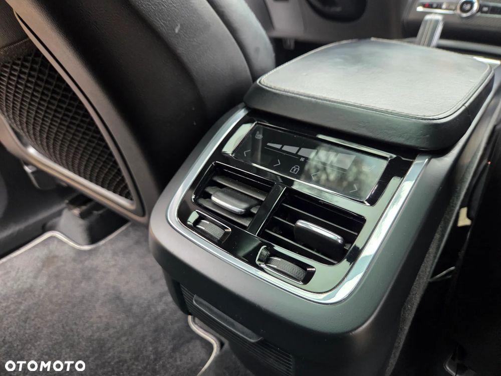 Volvo XC 90 B5 D AWD Geartronic RDesign - 21