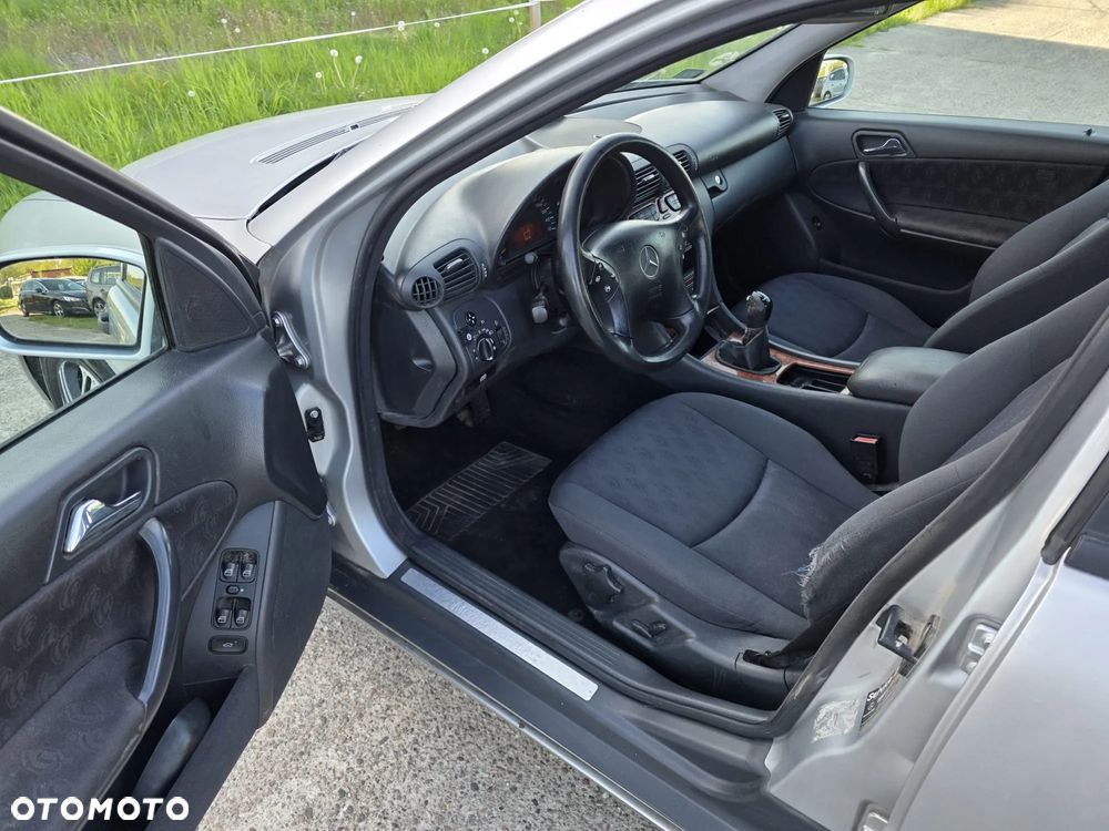 Mercedes-Benz Klasa C 200 T Kompressor Classic - 9