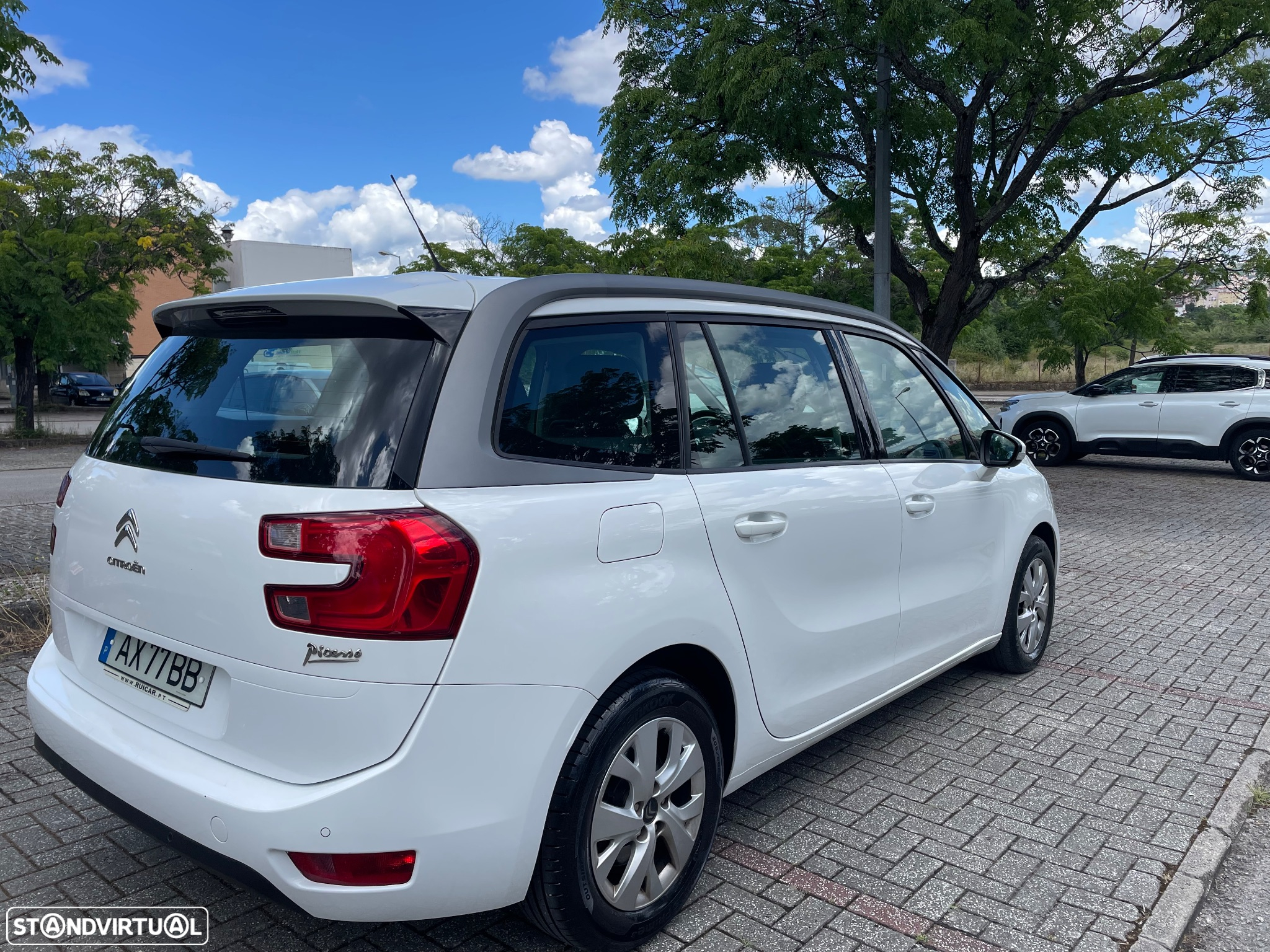 Citroën C4 Grand Picasso 1.6 e-HDi Exclusive - 2