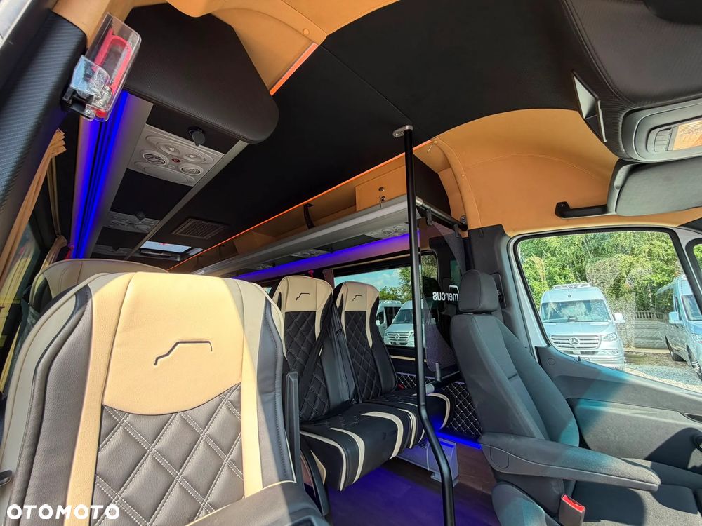Mercedes-Benz Sprinter 519 - 17