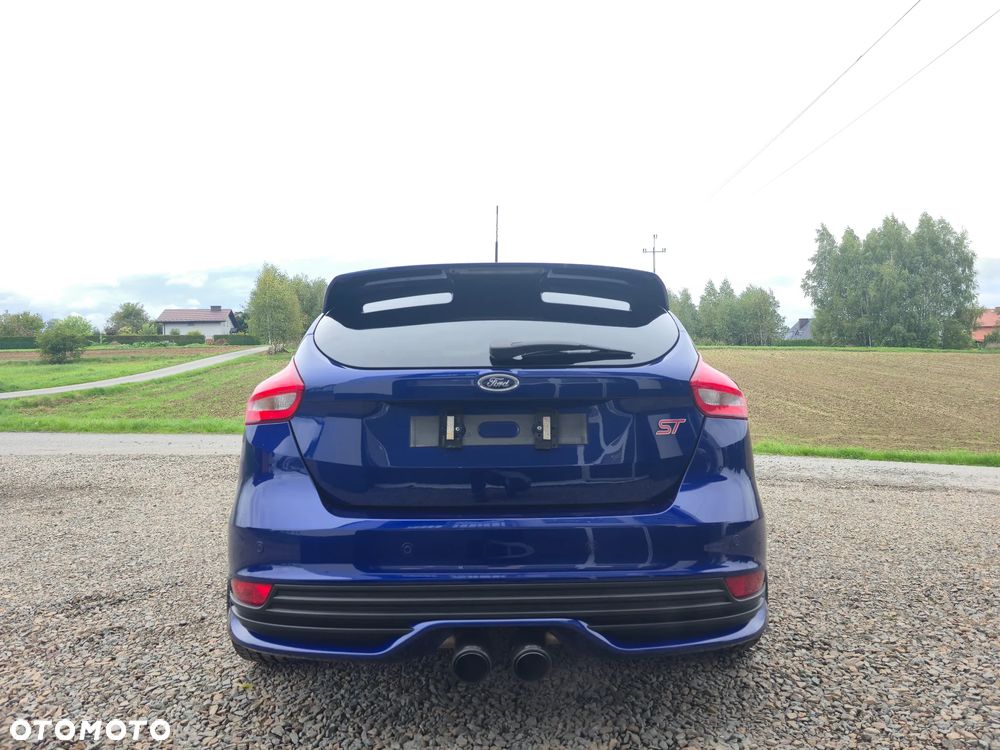 Ford Focus 2.0 EcoBoost ST mit Leder-Exclusiv-Paket - 30