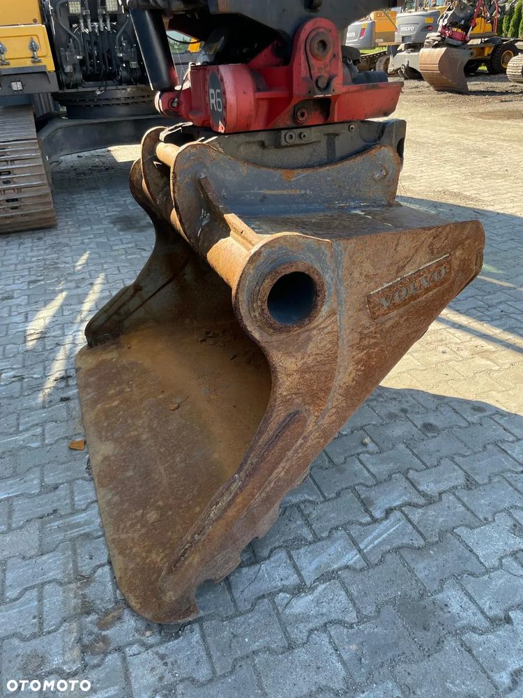 Volvo EC220DL - 23