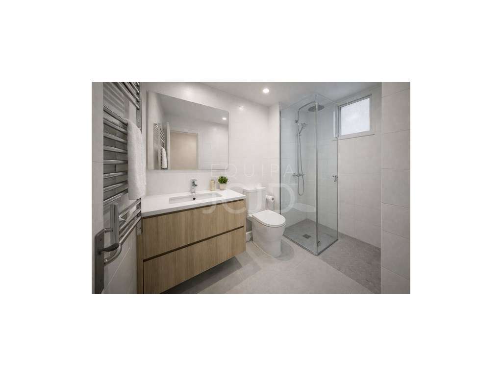 Apartamento T0+1 com Grande Terraço e Sótão - Avenidas Novas, Lisboa - Grande imagem: 3/28