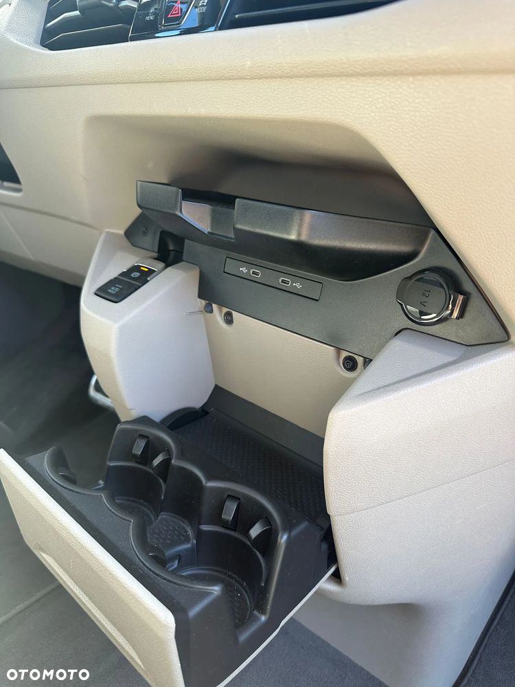 Volkswagen Multivan 2.0 TDI L2 Style DSG - 17
