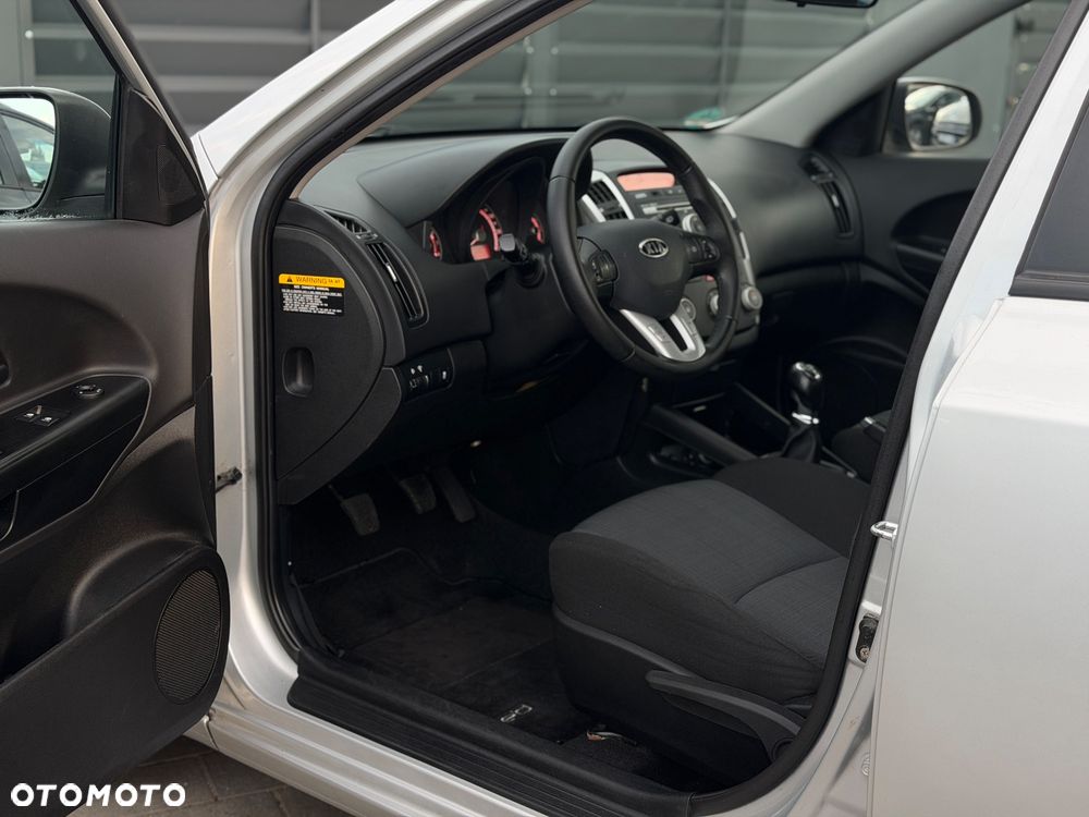 Kia Ceed 1.4 Comfort - 9