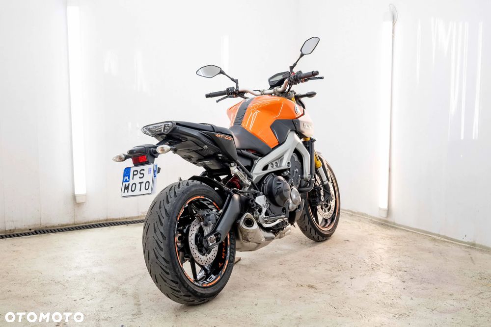Yamaha MT - 6