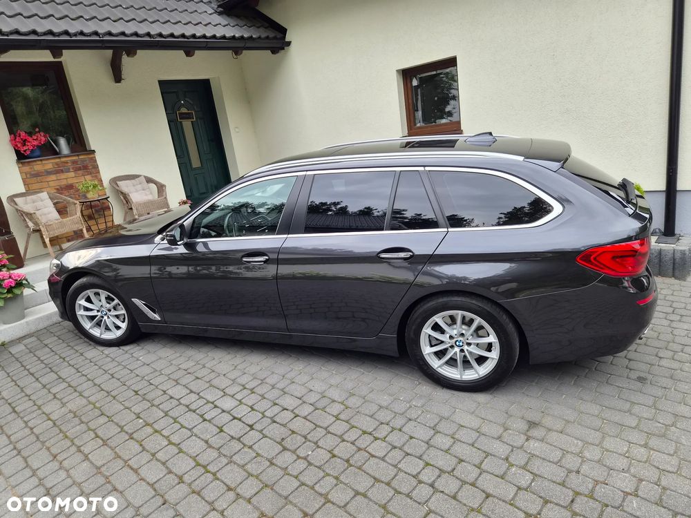 BMW Seria 5 530i Luxury Line - 39