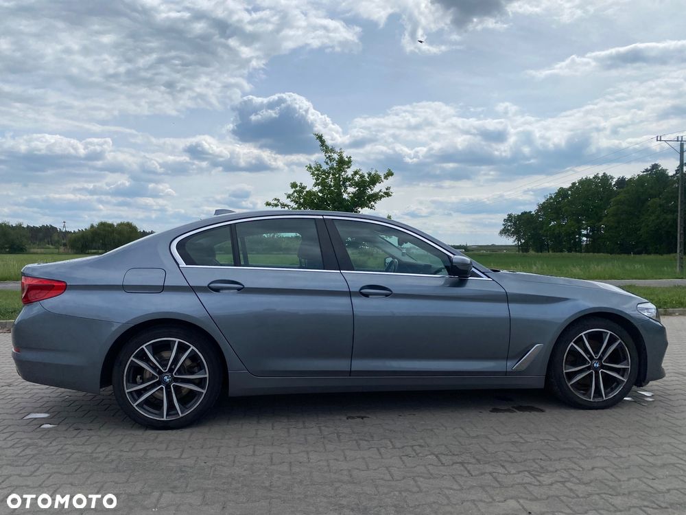 BMW Seria 5 520i - 9