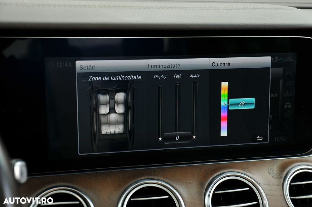 Mercedes-Benz E 350 CDI DPF BlueEFFICIENCY 7G-TRONIC Avantgarde - 24