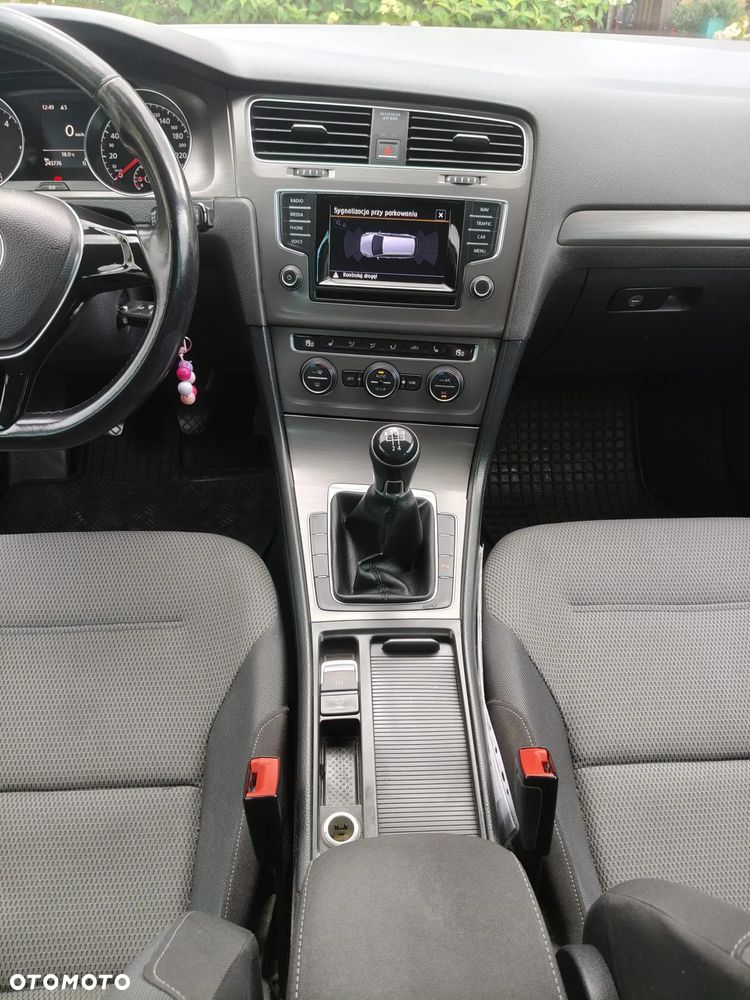 Volkswagen Golf - 15
