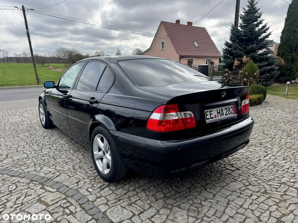 BMW Seria 3 318i Edition Exclusive - 7