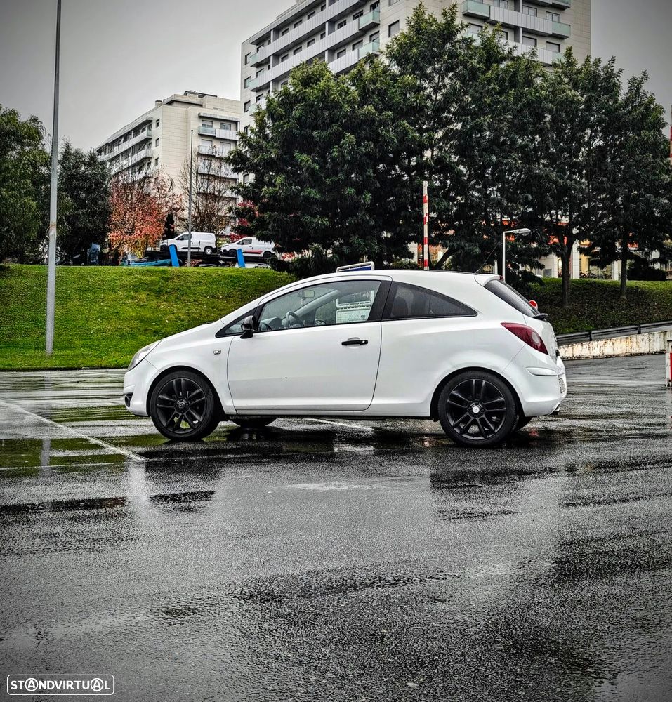 Opel Corsa 1.2 Black Edition 129g - 22