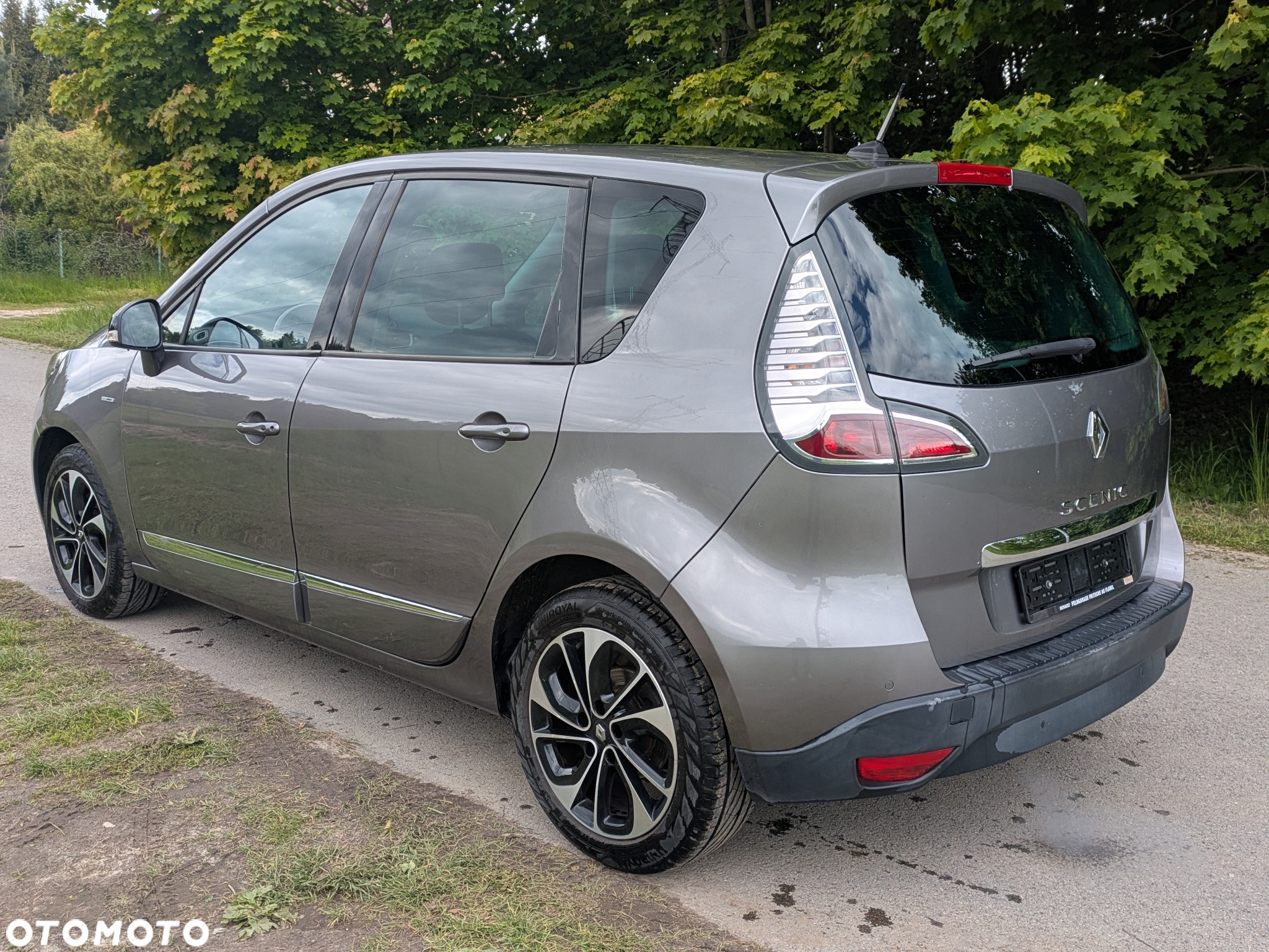 Renault Scenic - 11