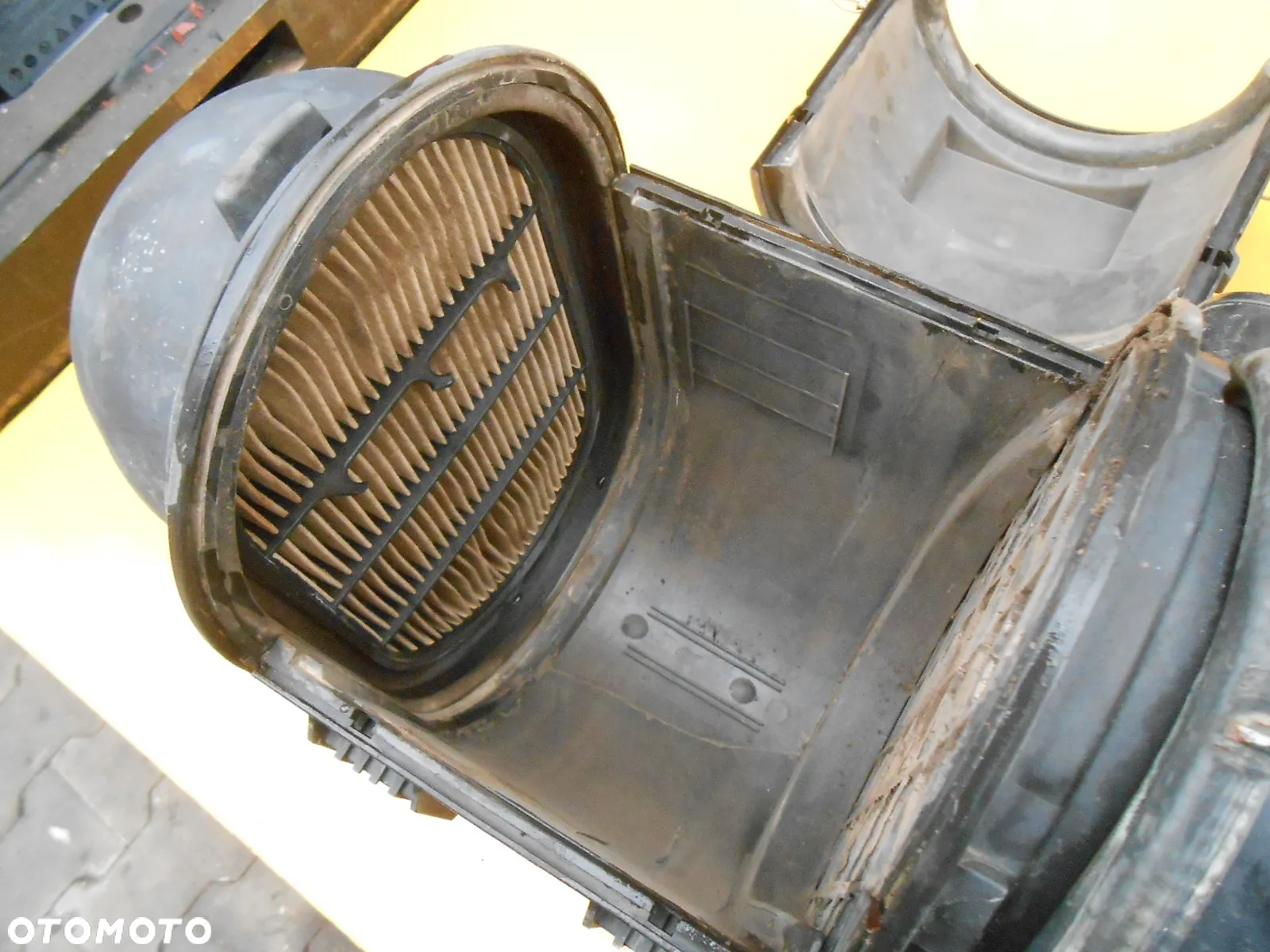 Obudowa filtra powietrza McCormick XTX145 TTX230 - 7
