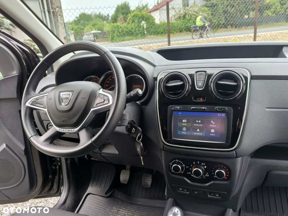 Dacia Dokker SCe 100 Stepway - 26